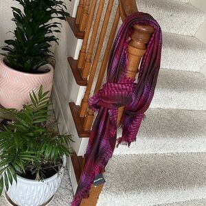 NWT Eddie Bauer Two Tone Plaid Fringe Layering scarf